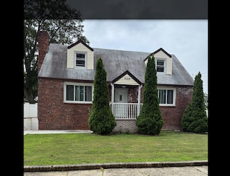 905 6th St, West Babylon, NY 11704