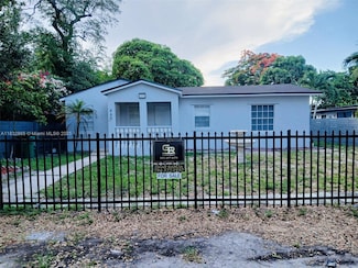 465 NE 165th St, Miami, FL 33162