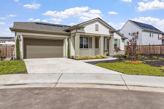 2901 Bassett Ct, Lathrop, CA 95330