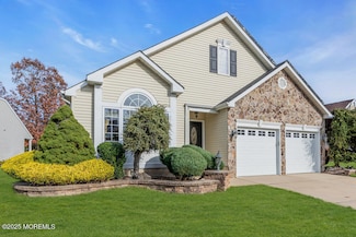 93 Cypress Point Ln, Jackson, NJ 08527