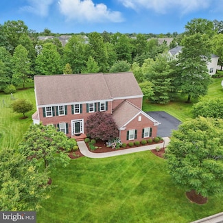 43753 Churchill Glen Dr, Chantilly, VA 20152