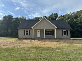 760 Hanestown Rd, Lafayette, TN 37083