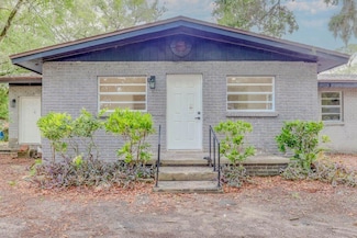 1255 Pine St, Altamonte Springs, FL 32701