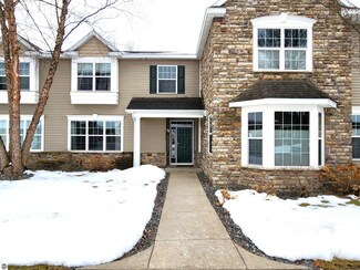 3249 Wexford Dr, Traverse City, MI 49685