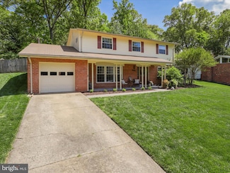 5319 Stonington Dr, Fairfax, VA 22032