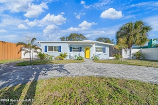134 Grant Ave, Cocoa Beach, FL 32931