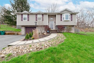130 Kidder Ln, Canonsburg, PA 15317