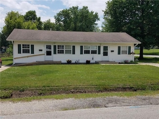 1903 Highgrove Rd, Grandview, MO 64030