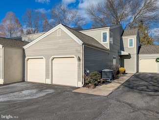 521 Portsmouth Ct Unit 521, Doylestown, PA 18901