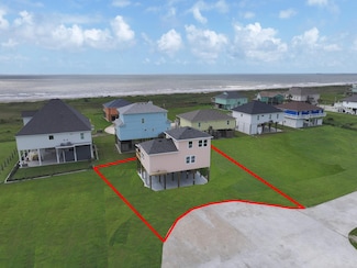 186 Ocean View Dr, Bolivar Peninsula, TX 77650