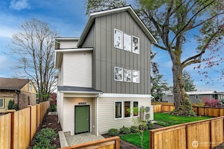10706 Fremont Ave N, Seattle, WA 98133