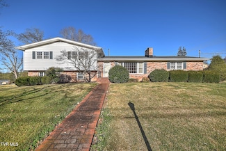 161 Echo Ln, Bluff City, TN 37618