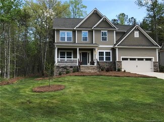 1526 Springfield Dr, Waxhaw, NC 28173