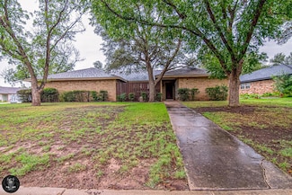 2401 Dartmouth Dr, Midland, TX 79705