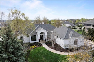 10805 W 141st St, Overland Park, KS 66221
