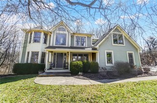 2086 Hillrise Cir, Bellbrook, OH 45305