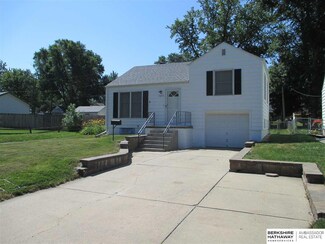 7075 Spencer St, Omaha, NE 68104