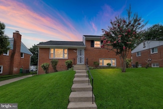 1411 Ray Rd, Hyattsville, MD 20782