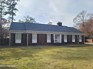 1904 Sedgefield Dr, Kinston, NC 28504