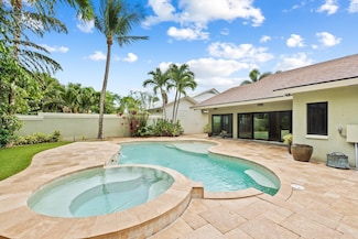 141 Sand Pine Dr, Jupiter, FL 33477