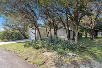 2805 Rockwood Dr, Granbury, TX 76048