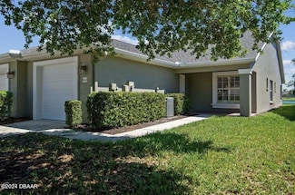 1663 Areca Palm Dr, Port Orange, FL 32128