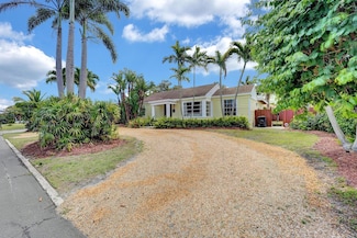 946 Paseo Morella, West Palm Beach, FL 33405