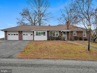 2 Arrowhead Ave, Boyertown, PA 19512