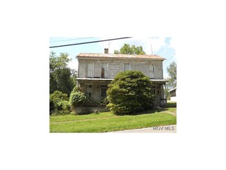 328 S Court St, Harrisville, WV 26362