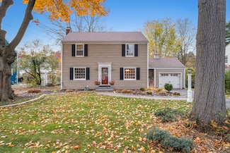 43 Spring Ln, West Hartford, CT 06107