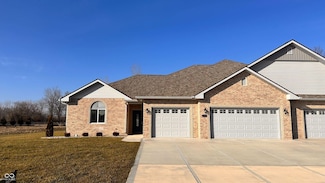 318 Bay Ridge Dr, Pendleton, IN 46064