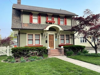 1010 S 8th St, Watertown, WI 53094