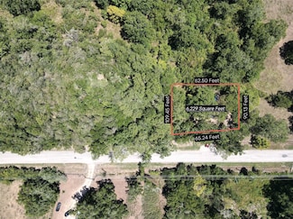 3802 Bowser Rd, Weston Lakes, TX 77441