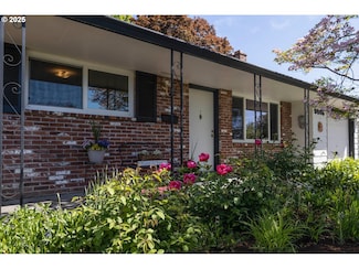 9865 SW Inglewood St, Portland, OR 97225