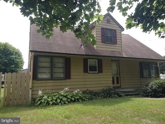 6 Burgners Mill Rd, Carlisle, PA 17015
