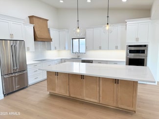 8849 W Port Royale Ln, Peoria, AZ 85381