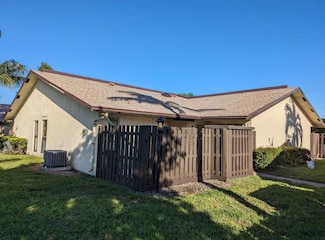 1504 Waterview Cir, Palm Springs, FL 33461