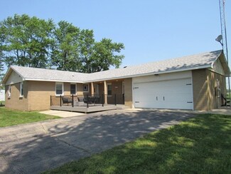 15977 W 3000 Rd N, Essex, IL 60935