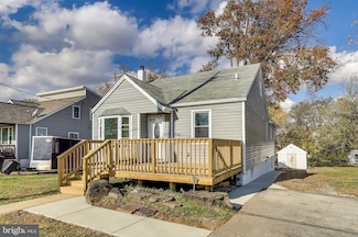 2523 Gehb Ave, Halethorpe, MD 21227