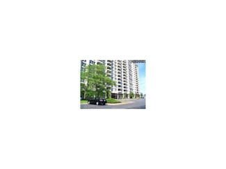 1 Bratenahl Place Unit 1501, Cleveland, OH 44108