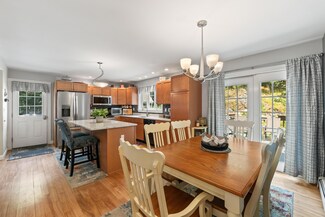 50 Brown Rd, Wiscasset, ME 04578