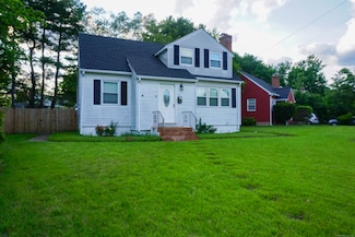 381 Oak St, East Hartford, CT 06118