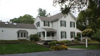 692 Kenwood Ave, Delmar, NY 12054