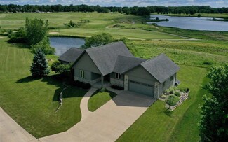 1001 Brooks Ln N, Okoboji, IA 51355