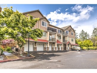 635 NW Lost Springs Terrace Unit 403, Portland, OR 97229