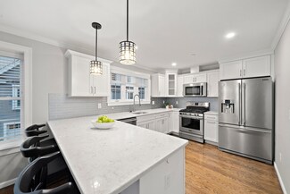 27 Mill St Unit E, Quincy, MA 02169