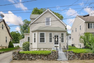 16 Shakespeare Rd, Waltham, MA 02453