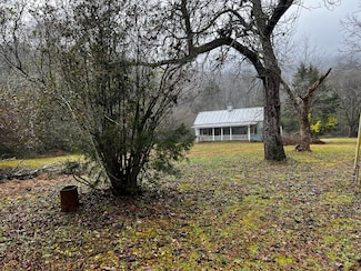 733 Ray Ln, Hixson, TN 37343