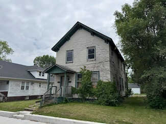 709 E 11th St, Michigan City, IN 46360