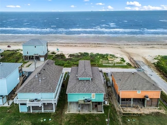 1317 Emerald Dr, Crystal Beach, TX 77650